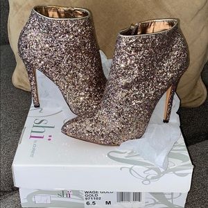 6.5 gold glitter heeled boot